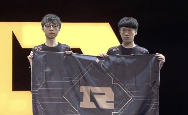 够在比赛中 够在比赛中