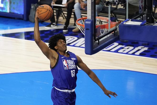 加强跑动与 加强跑动与