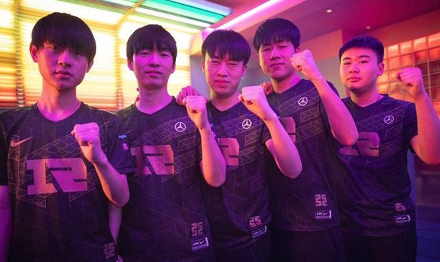 带来了特殊 带来了特殊