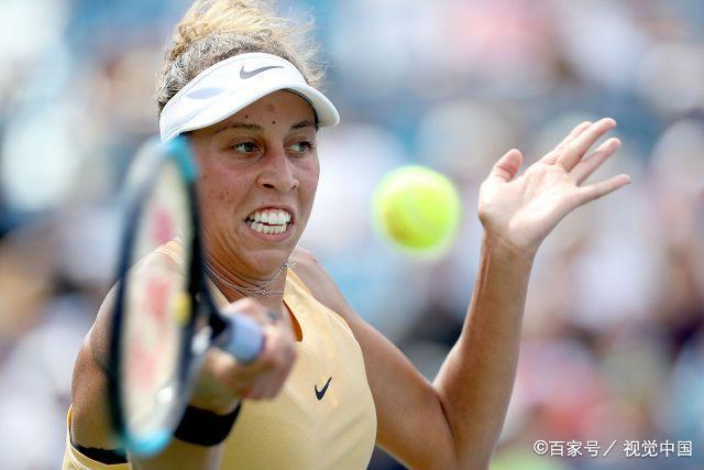 赛场背后的 赛场背后的