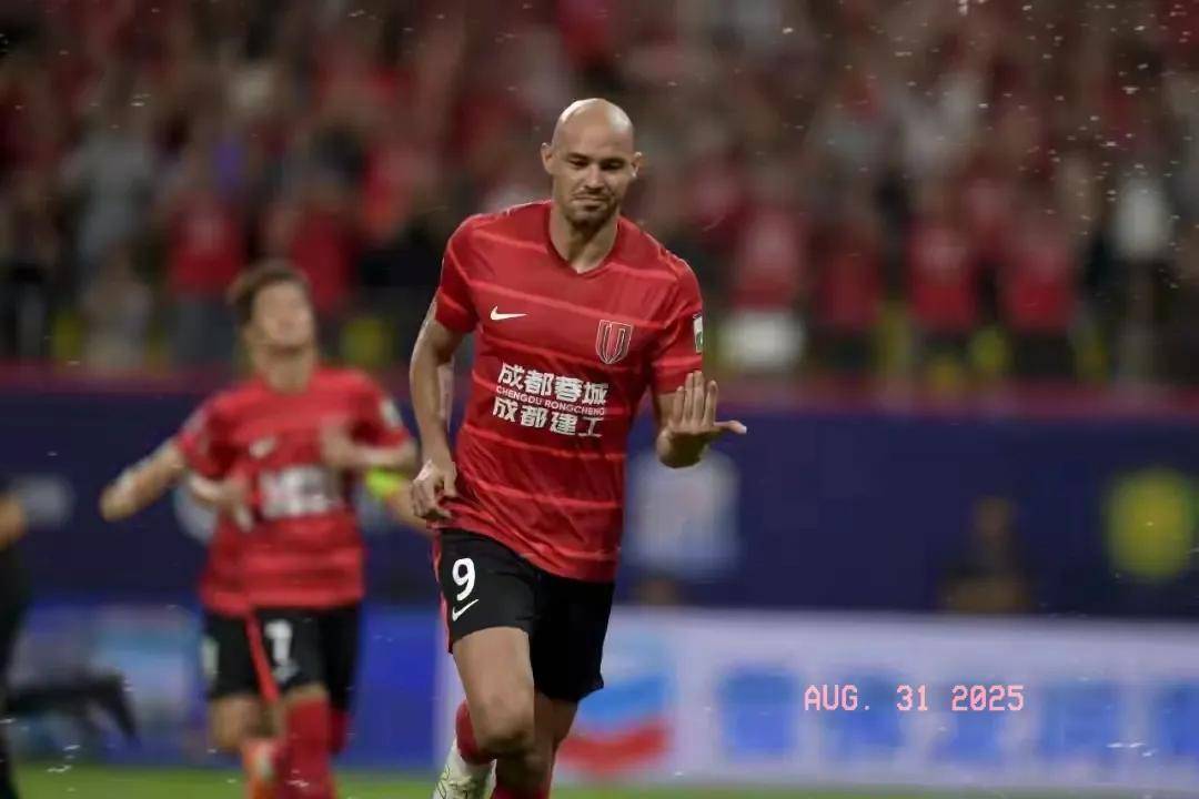 员在高压情 员在高压情