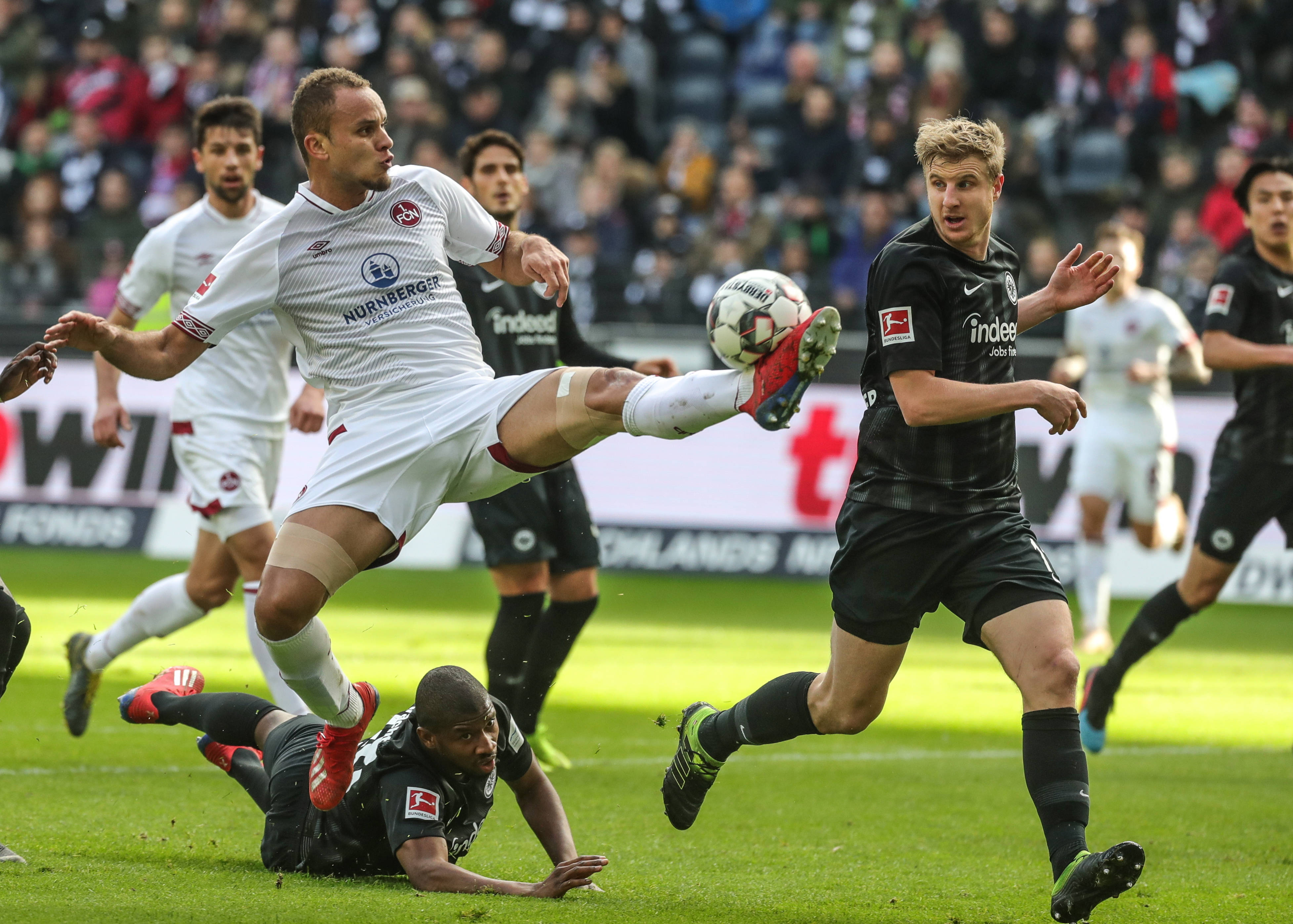 英超榜首天 英超榜首天